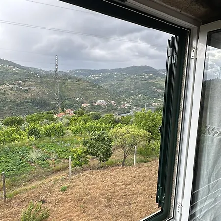 Montes & Serranas Dom wakacyjny Caldas de Aregos